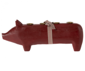 wooden_pig_Large_red.png&width=280&height=500